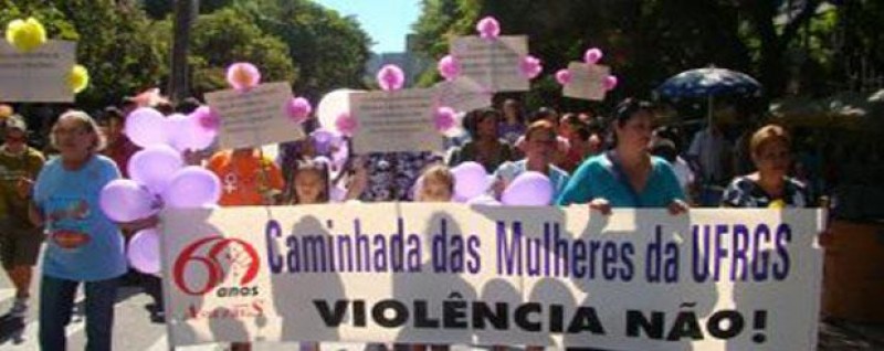 [Confira: Caminhada das Mulheres da ASSUFRGS no Brique da Redenção]