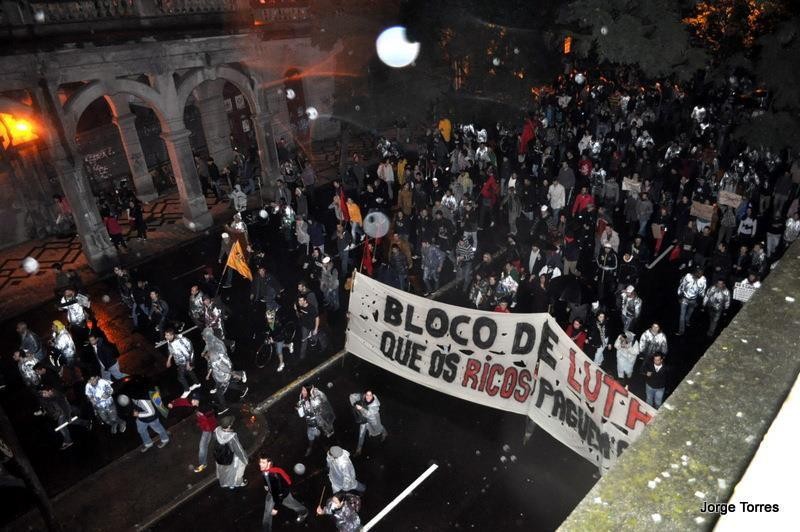 [Marcha com Bloco de Lutas em POA]